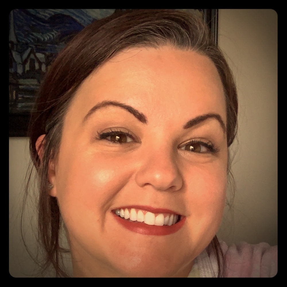 Meet your Posher, Caitlin
